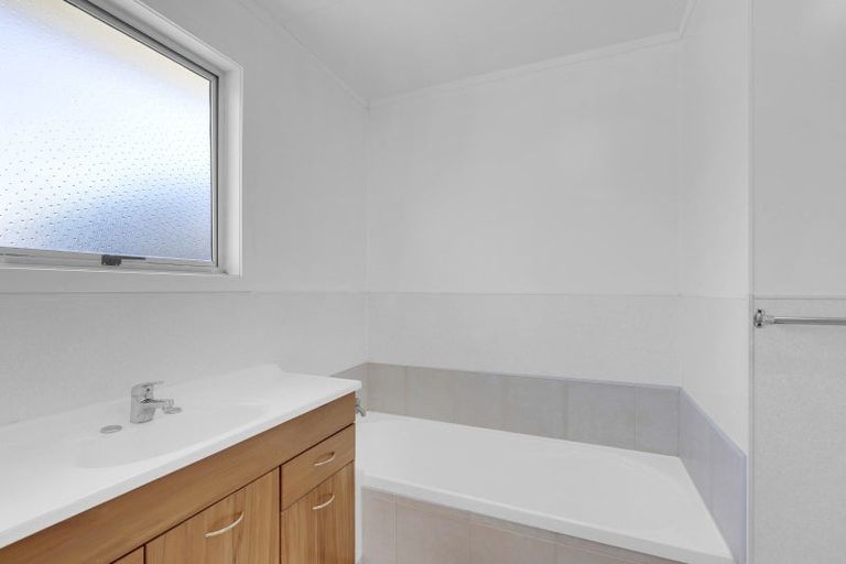 Photo of property in 120 Grandview Road, Nawton, Hamilton, 3200