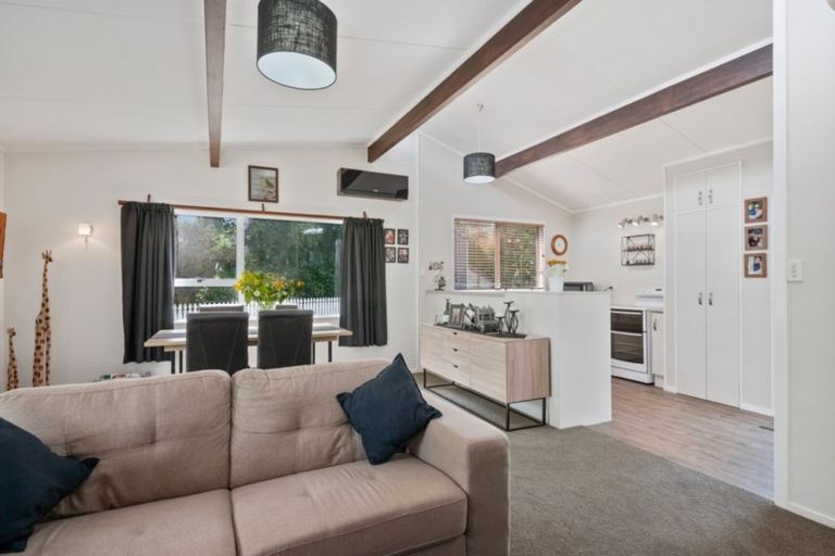 Photo of property in 13 Candu Lane, Kinloch, Taupo, 3377