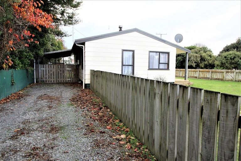 Photo of property in 129 Mclean Street, Woodville, 4920