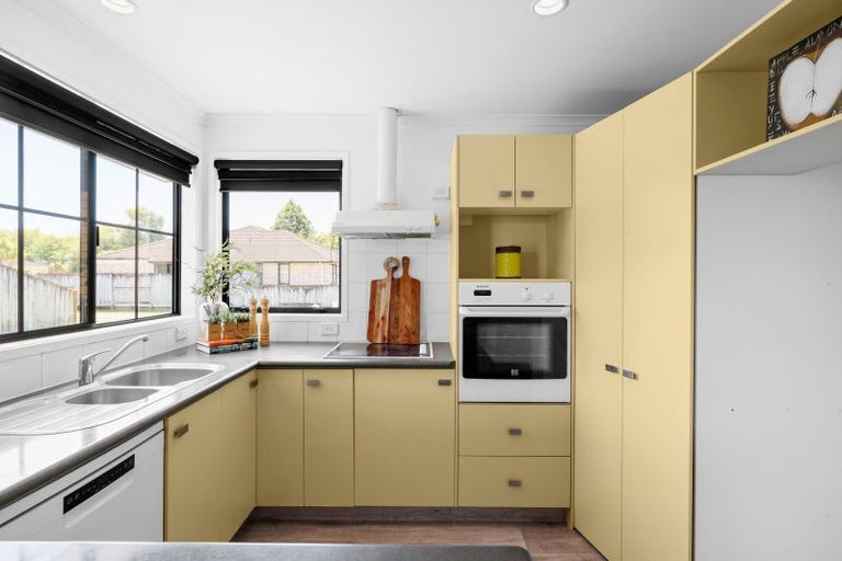 Photo of property in 15 Farnham Close, Rototuna North, Hamilton, 3210