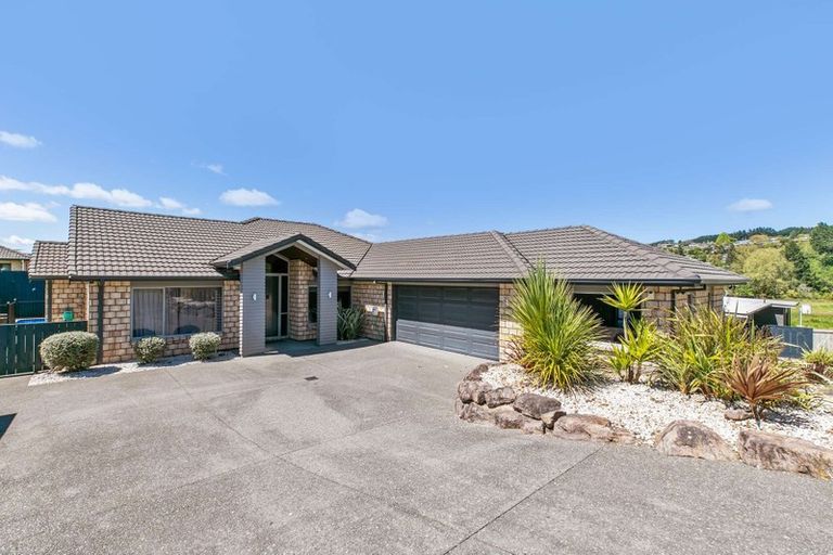 Photo of property in 40 Baxendale Drive, Matipo Heights, Rotorua, 3015