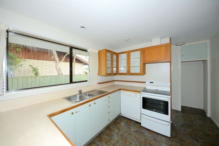 Photo of property in 56 Royal Park Drive, Parklands, Christchurch, 8083