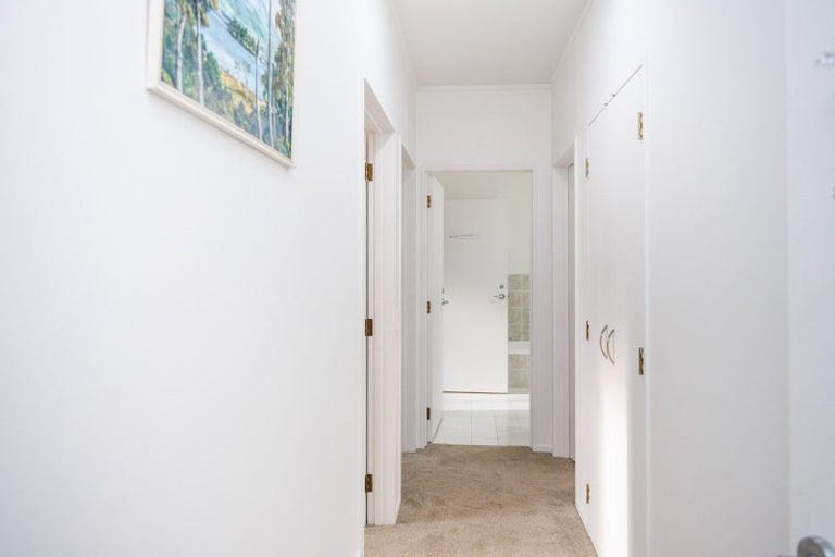 Photo of property in Maddison Apartments, 3/6c Queen Street, Palmerston North, 4410