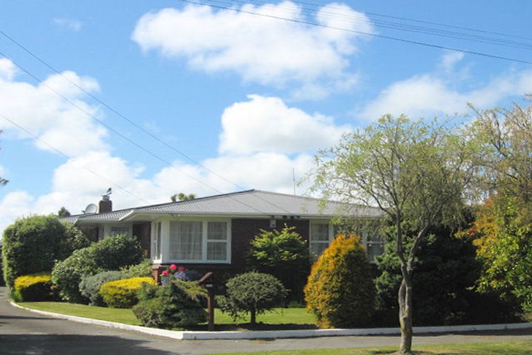 Photo of property in 16 Wendover Street, Bishopdale, Christchurch, 8053
