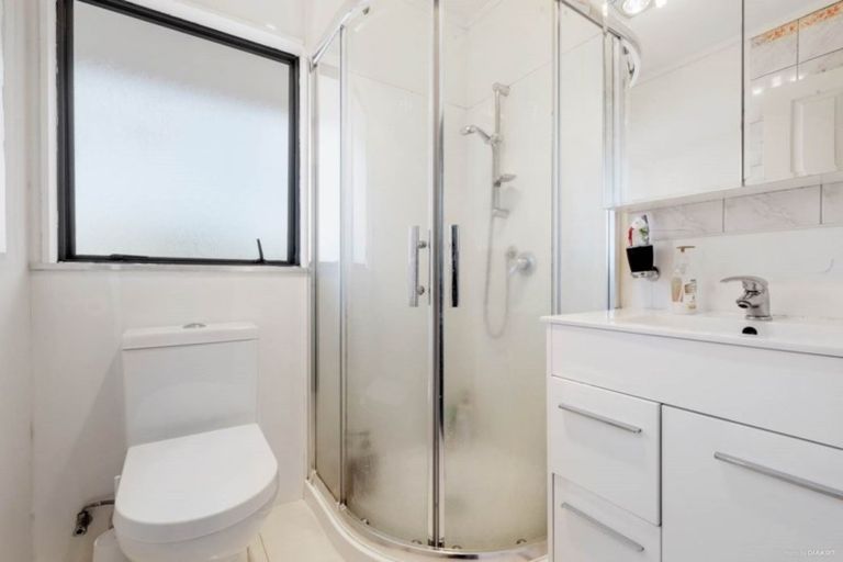 Photo of property in 111 Kindergarten Drive, Conifer Grove, Takanini, 2112