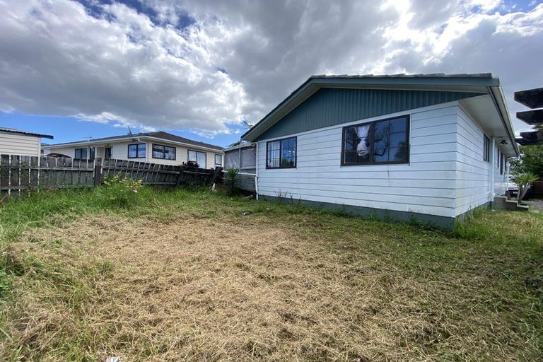 Photo of property in 43 Luanda Drive, Ranui, Auckland, 0612