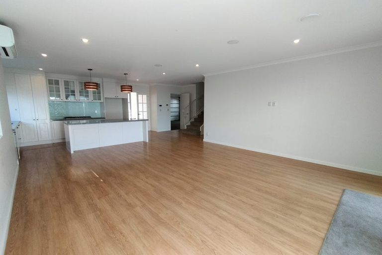 Photo of property in 69 Castlederg Drive, Flat Bush, Auckland, 2019