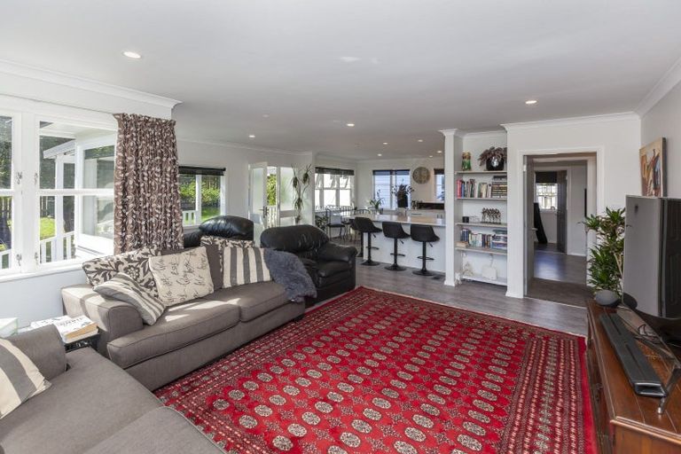 Photo of property in 122 Ruapehu Street, Paraparaumu, 5032