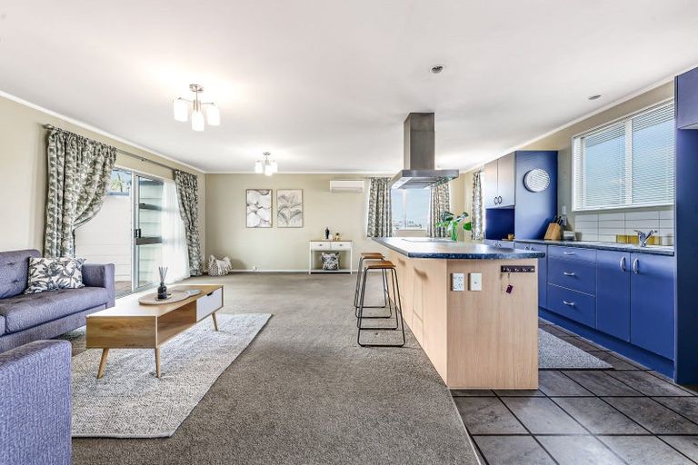 Photo of property in 16a Brightwell Place, Nawton, Hamilton, 3200