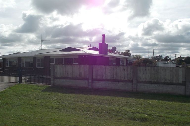 Photo of property in 1 Ouse Street, Rongotea, 4476