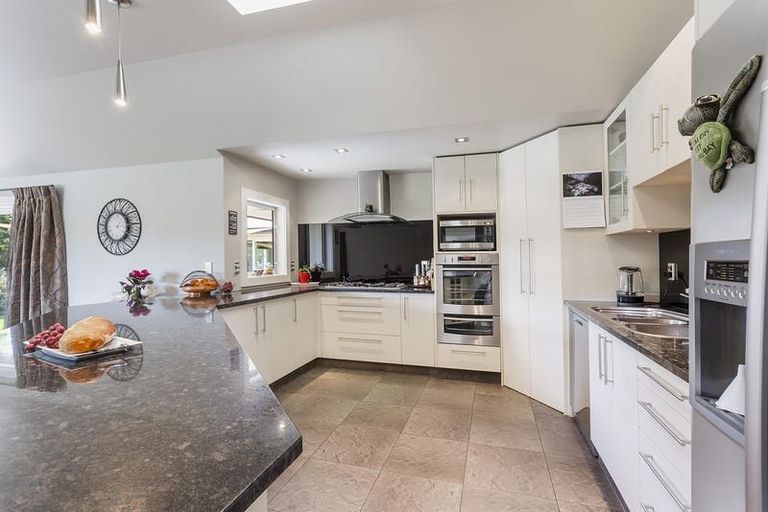 Photo of property in 356 Riccarton Road West, Mosgiel, 9092