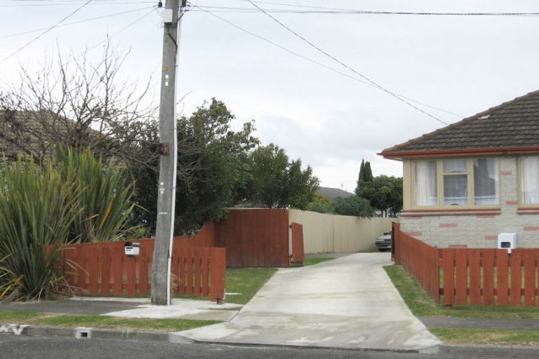 Photo of property in 12 Bisson Place, Maraenui, Napier, 4110