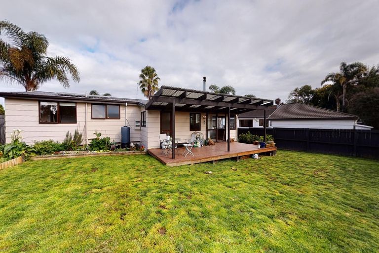 Photo of property in 165 Carnoustie Drive, Wattle Downs, Auckland, 2103