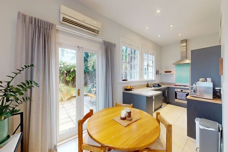 Photo of property in 15 Chilka Street, Berhampore, Wellington, 6023