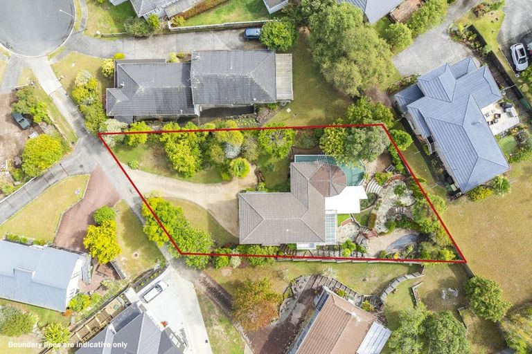 Photo of property in 17 Louise Place, Browns Bay, Auckland, 0630