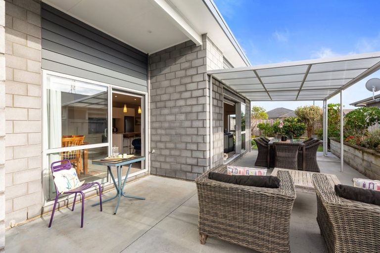 Photo of property in 19 Piata Street, Papamoa Beach, Papamoa, 3118