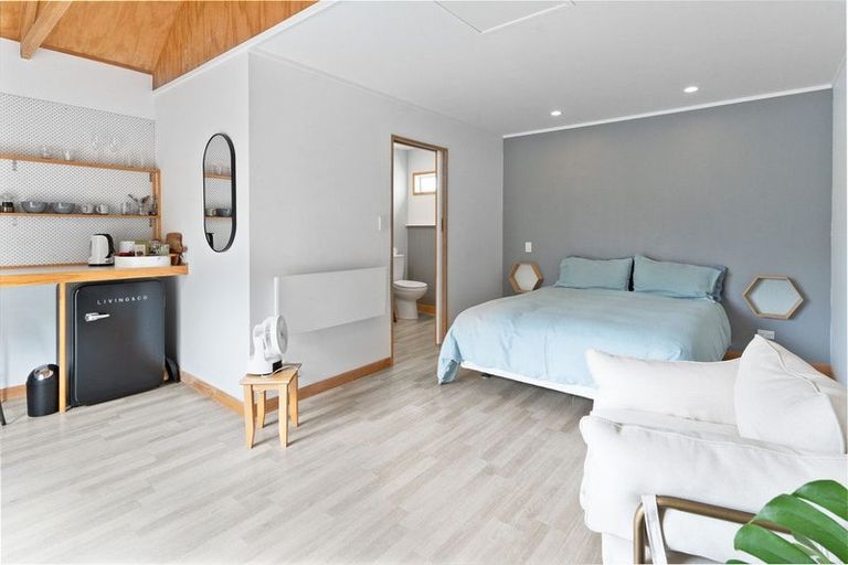 Photo of property in 3 Cologne Street, Martinborough, 5711