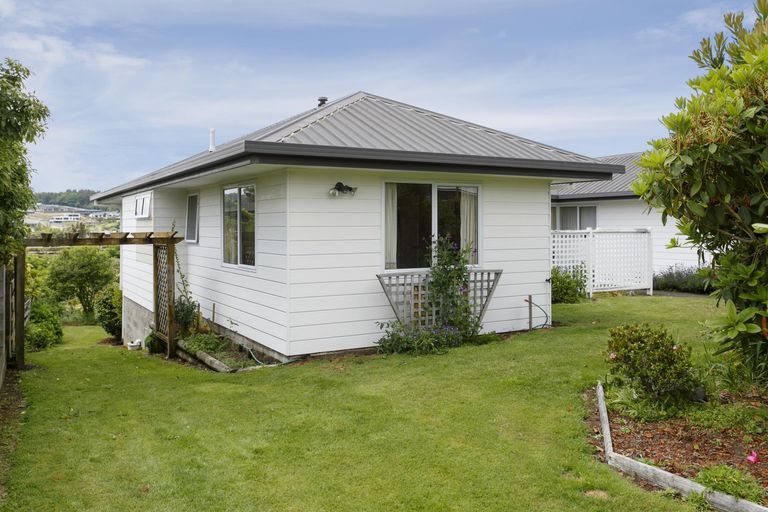 Photo of property in 73 Birch Street, Hilltop, Taupo, 3330
