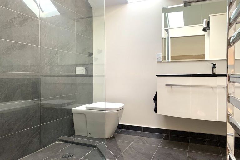 Photo of property in 1/56 Hewitts Road, Merivale, Christchurch, 8014