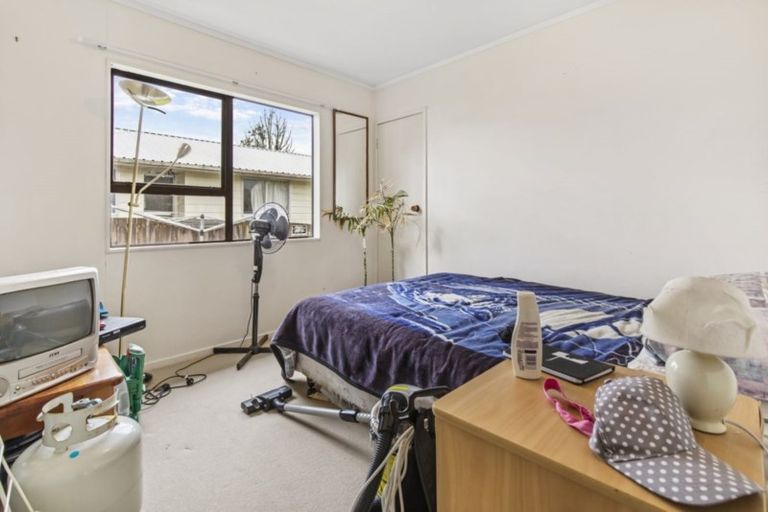 Photo of property in 1/33 Secretariat Place, Randwick Park, Auckland, 2105