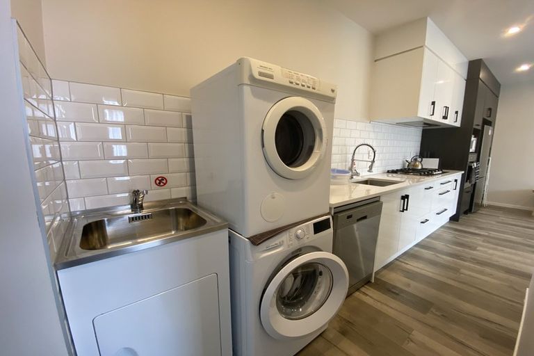 Photo of property in 11 Raymond Grace Avenue, Huapai, Kumeu, 0810