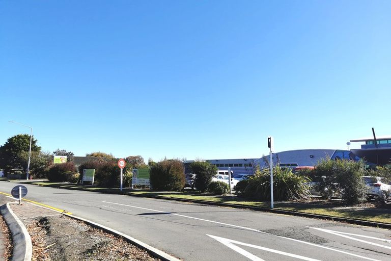 Photo of property in 8 Pages Road, Linwood, Christchurch, 8062