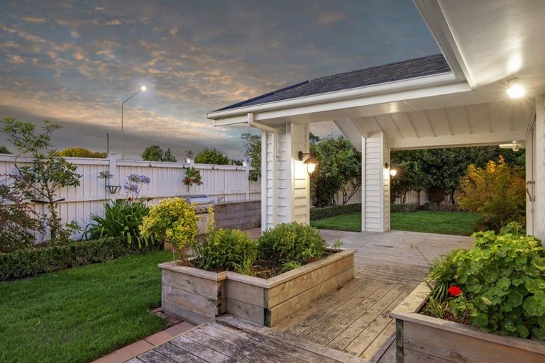 Photo of property in 10 Jennabelle Lane, Halswell, Christchurch, 8025