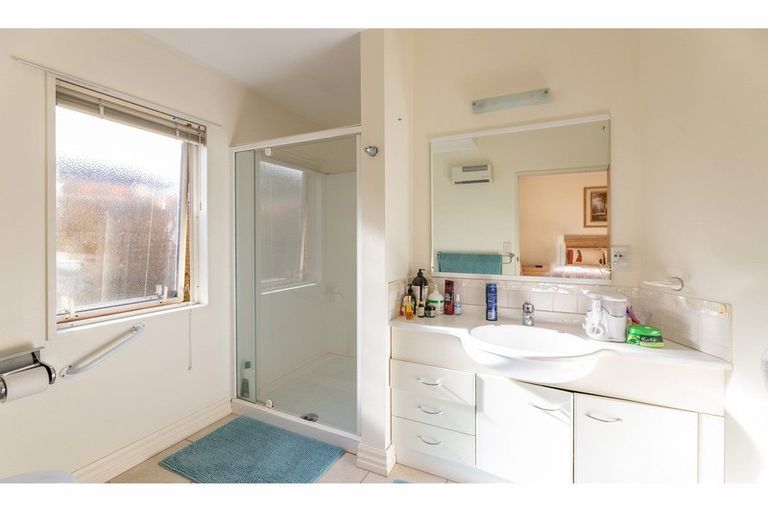 Photo of property in 2 Cherrytree Lane, Spreydon, Christchurch, 8024