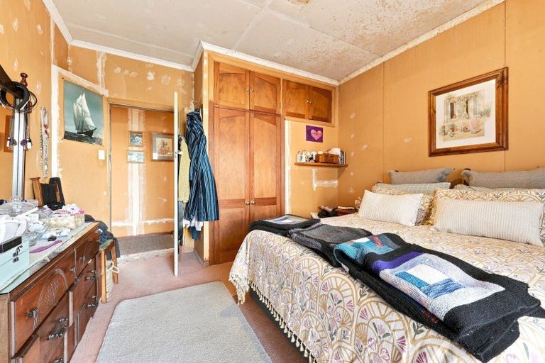 Photo of property in 55 Royal Crescent, Saint Kilda, Dunedin, 9012
