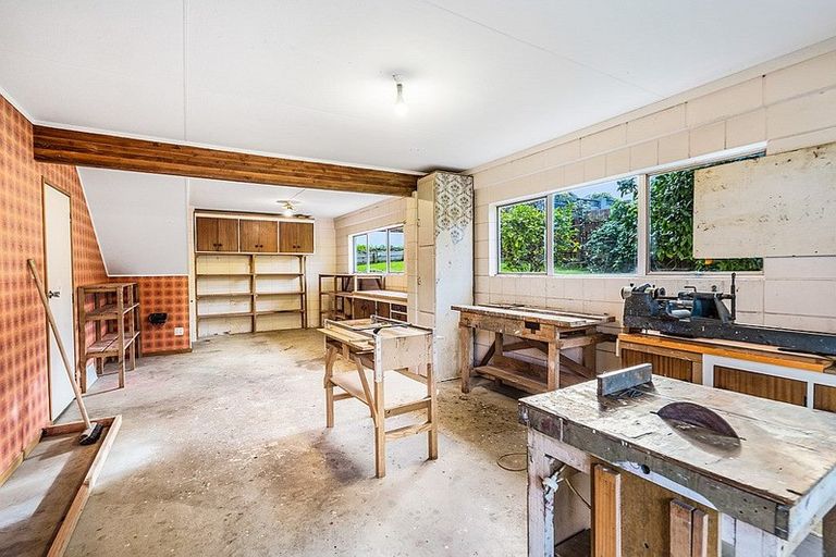 Photo of property in 26 Masterton Road, Rothesay Bay, Auckland, 0630