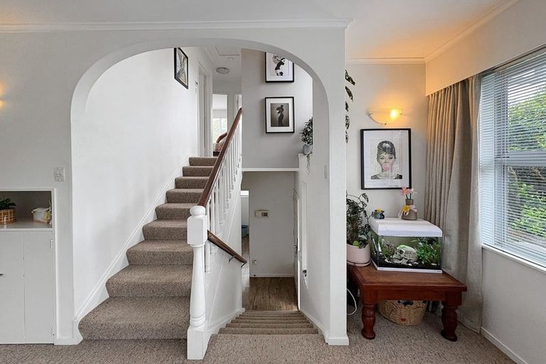 Photo of property in 48 Great North Road, Saint Johns Hill, Whanganui, 4500