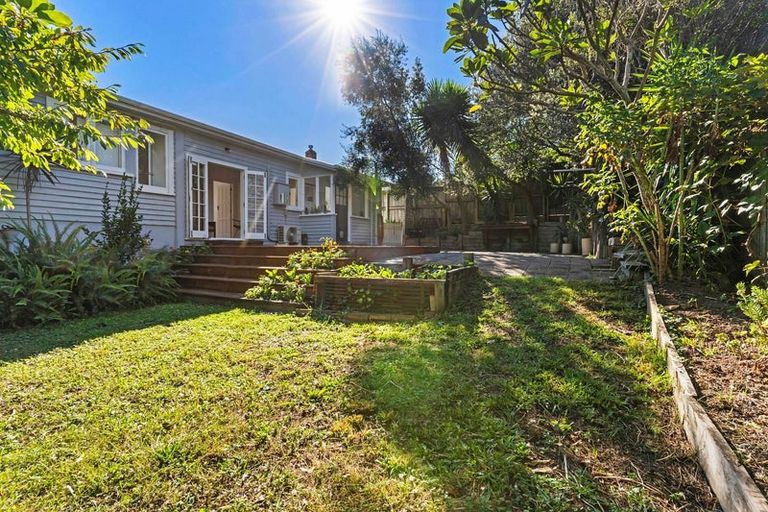 Photo of property in 26 Glendon Avenue, Avondale, Auckland, 1026