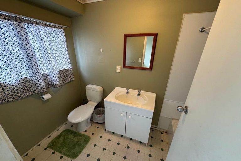 Photo of property in 12 Friedlanders Road, Manurewa, Auckland, 2102