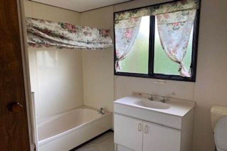 Photo of property in 2b Clarke Avenue, Te Aroha, 3320