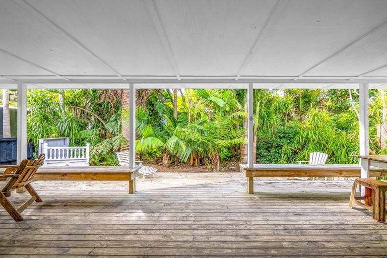 Photo of property in 30 Florance Avenue, Russell, 0202