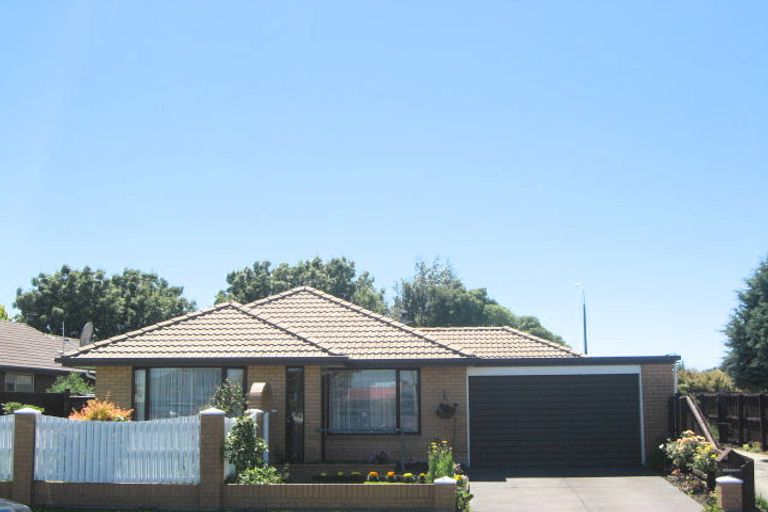 Photo of property in 23 Kintyre Drive, Broomfield, Christchurch, 8042