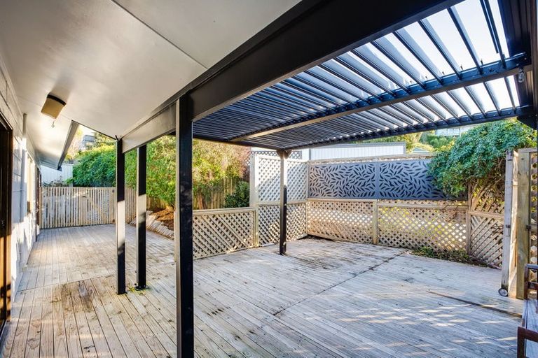 Photo of property in 37 Bodmin Terrace, Camborne, Porirua, 5026
