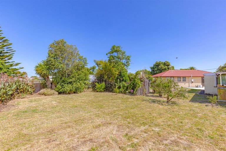 Photo of property in 48 Thatcher Street, Castlecliff, Whanganui, 4501