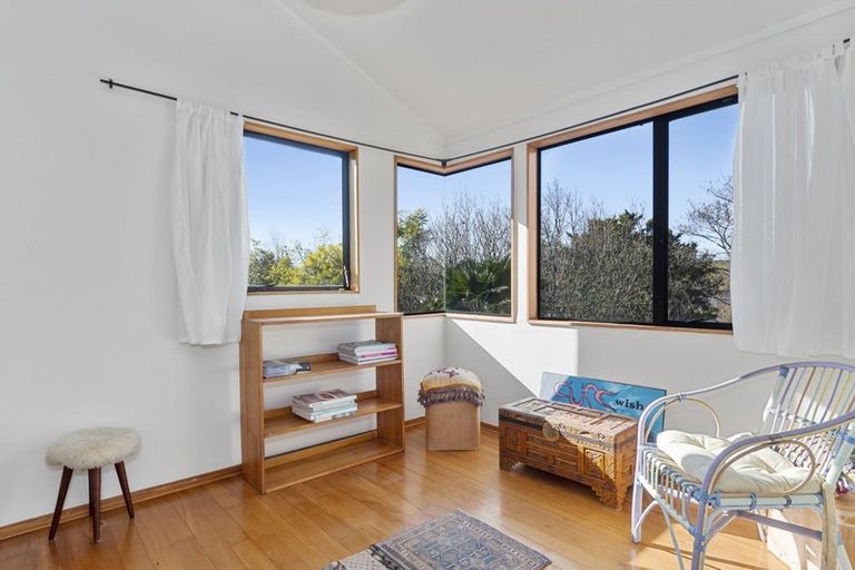 Photo of property in 102 College Place, Poike, Tauranga, 3112