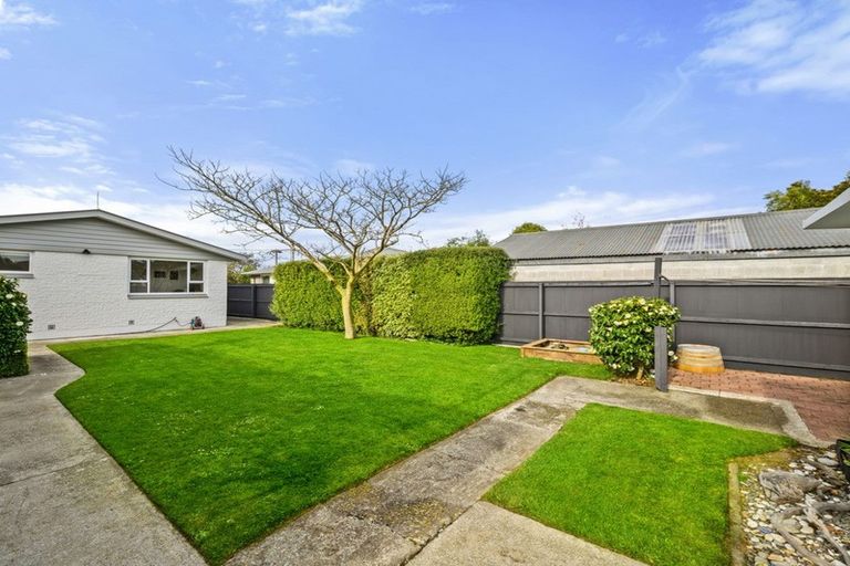 Photo of property in 35 Fairford Street, Bishopdale, Christchurch, 8053
