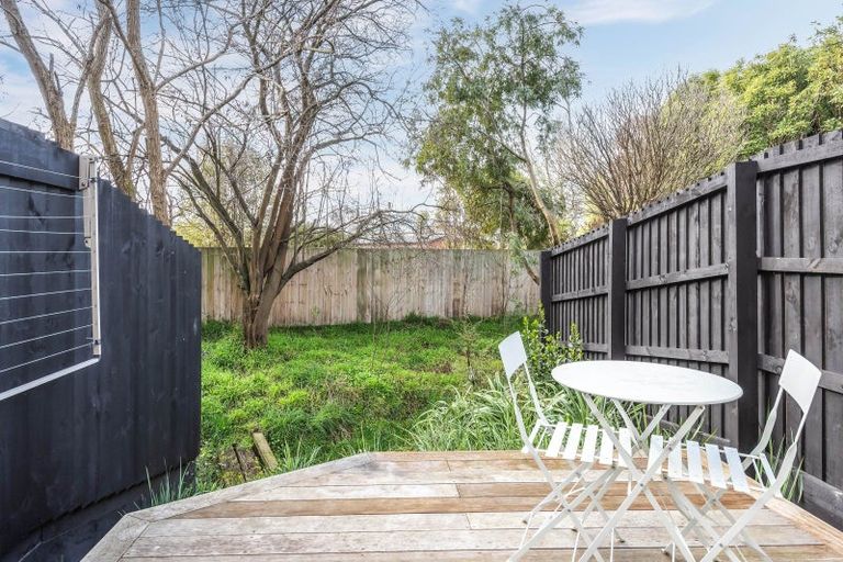 Photo of property in 13/10 Browning Street, Sydenham, Christchurch, 8023