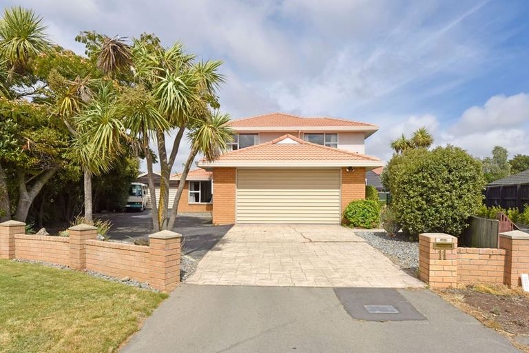 Photo of property in 11 Copperfield Close, Parklands, Christchurch, 8083