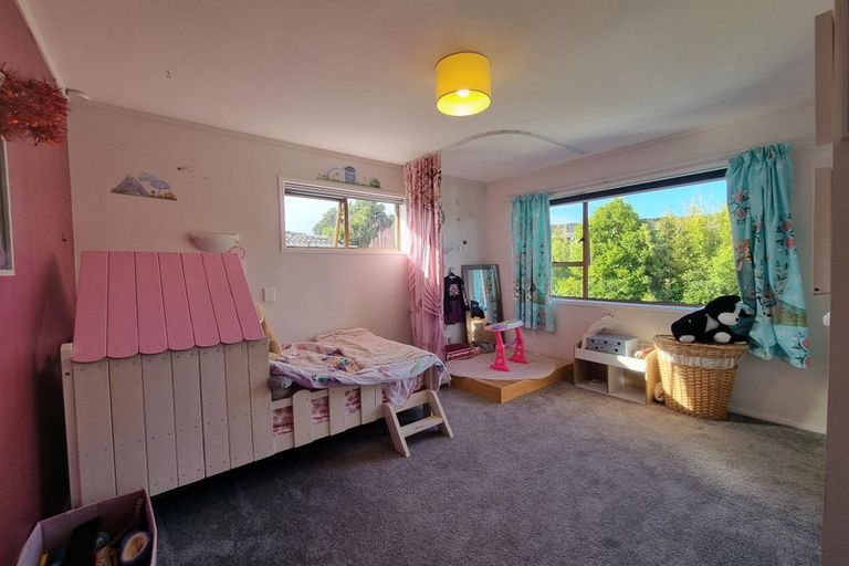 Photo of property in 2/14 Thelma Crescent, Torbay, Auckland, 0630