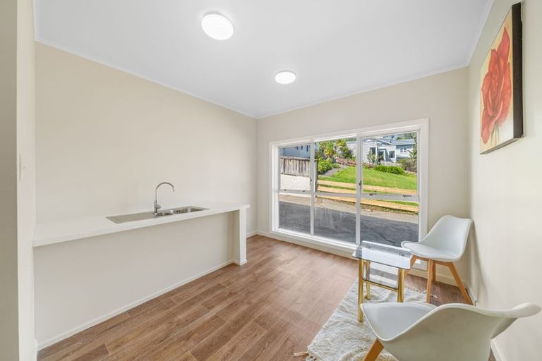 Photo of property in 105 Donald Street, Karori, Wellington, 6012