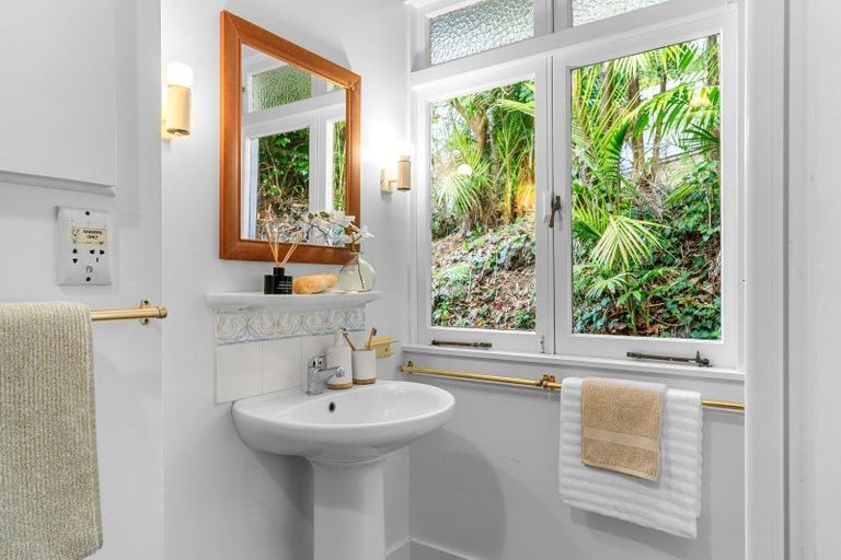 Photo of property in 9 Hill Street, Onerahi, Whangarei, 0110