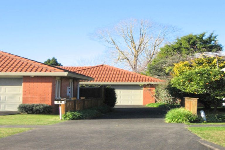 Photo of property in 2a Alpha Street, Papakura, 2110