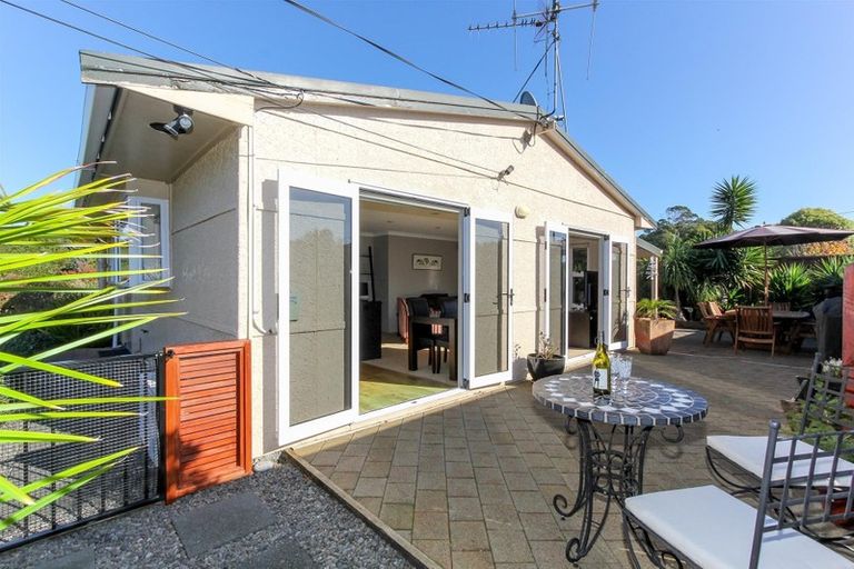 Photo of property in 81c Huatoki Street, Vogeltown, New Plymouth, 4310