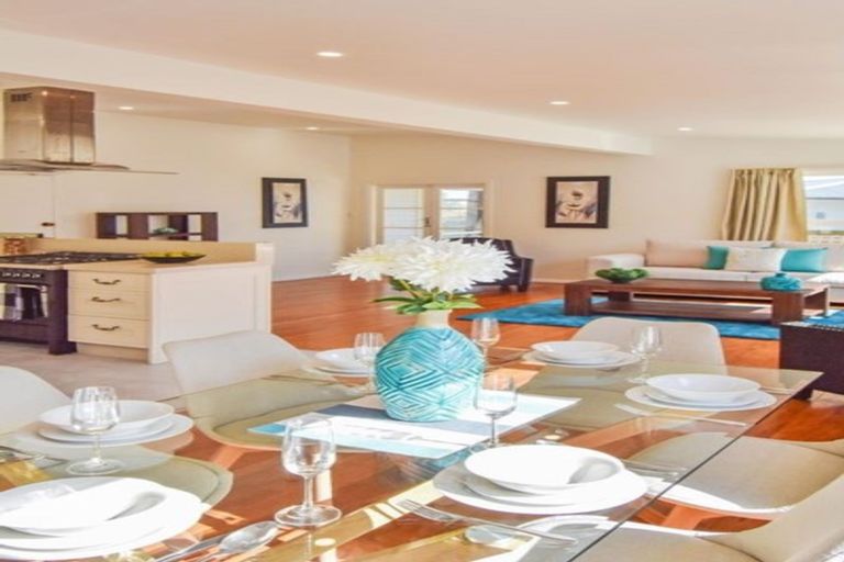 Photo of property in 46 Tairere Crescent, Rosehill, Papakura, 2113