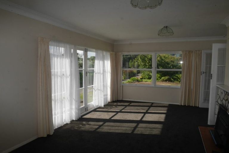 Photo of property in 15 Hillcrest Road, Raumati South, Paraparaumu, 5032