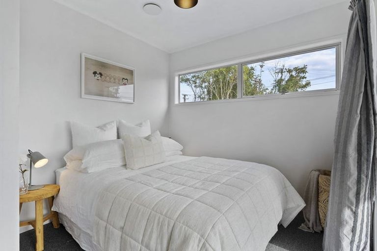 Photo of property in 413 Don Buck Road, Massey, Auckland, 0614